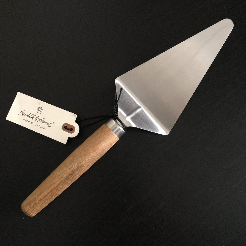 Hearth & Hand with Magnolia Wood Pizza Spatula NWT